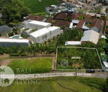 3,6 Are Land For Sale