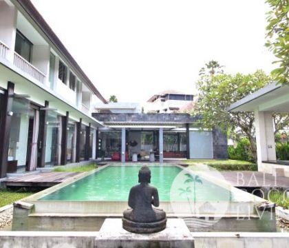 Gong Villa