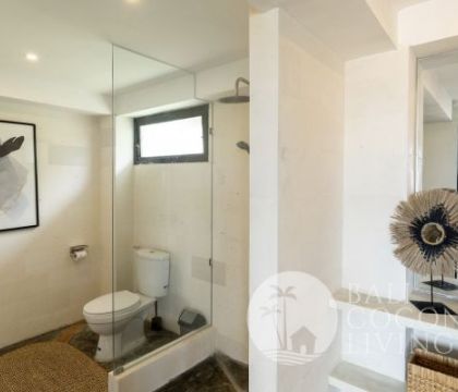Mylie Apartment