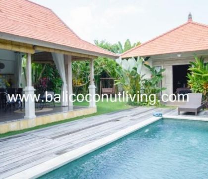 Villa Senyuman