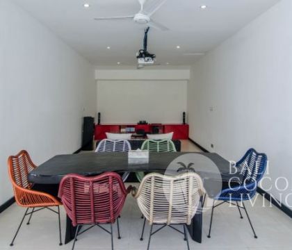 Villa Redwood