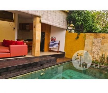Villa Tomari 1