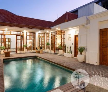 Villa Adena 4