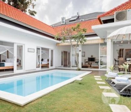 Villa Sharp 1