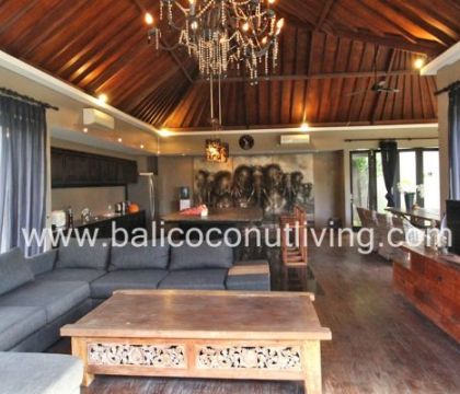 Villa Hitam