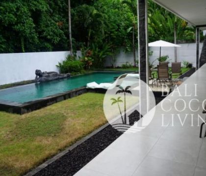 Villa Dirgantara