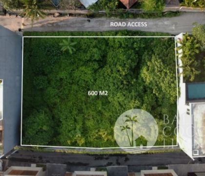 600 Sqm land, For sale