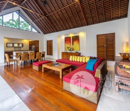 Villa Berawa Nakula