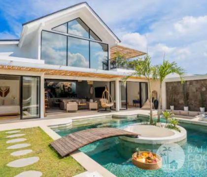 Villa Azura