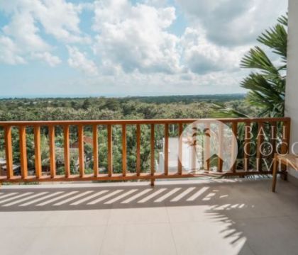 Villa Bee 1
