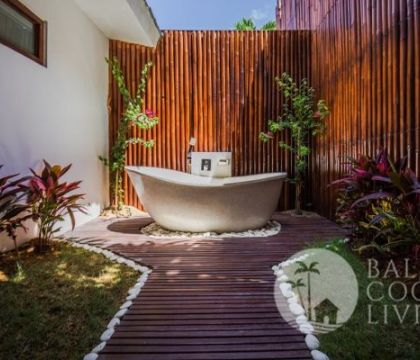 The Holiday Villa