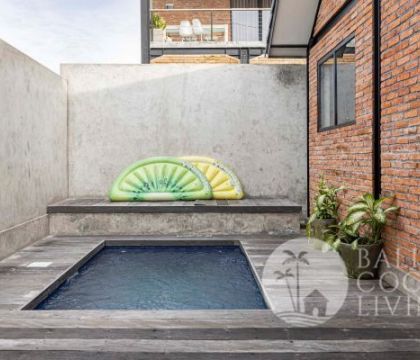 Villa Anomali 2