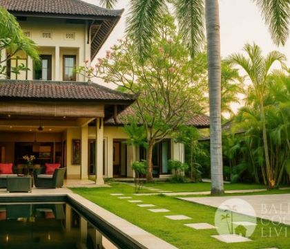 Villa Canopy