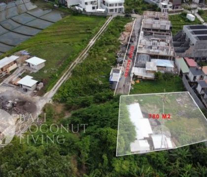 780 m2 Land For Sale 