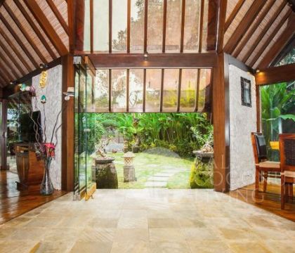 Villa Alphard
