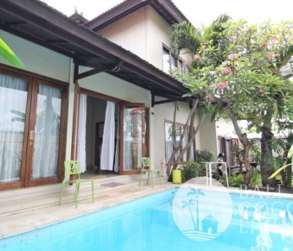 Villa Sejati