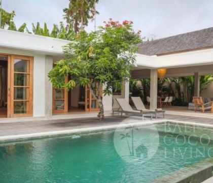Dos Villa