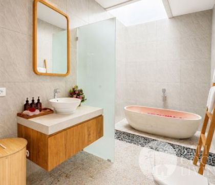 Villa Kisah Modern B