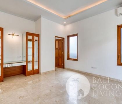 Villa Yoni