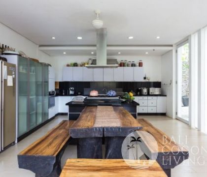 Villa Moonrise Tumbak Bayuh 