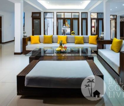 The Holiday Villa