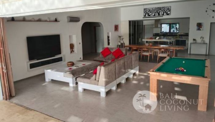 Villa Asher Tabanan Slider